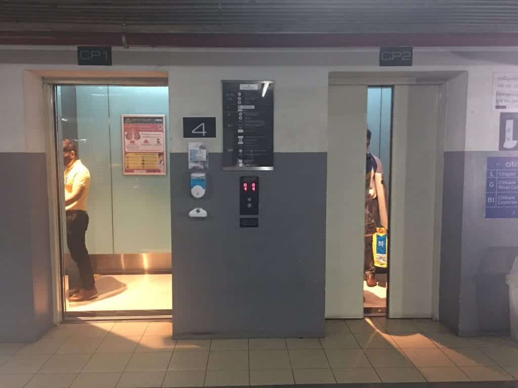 การเดินทางโดยรถส่วนตัว